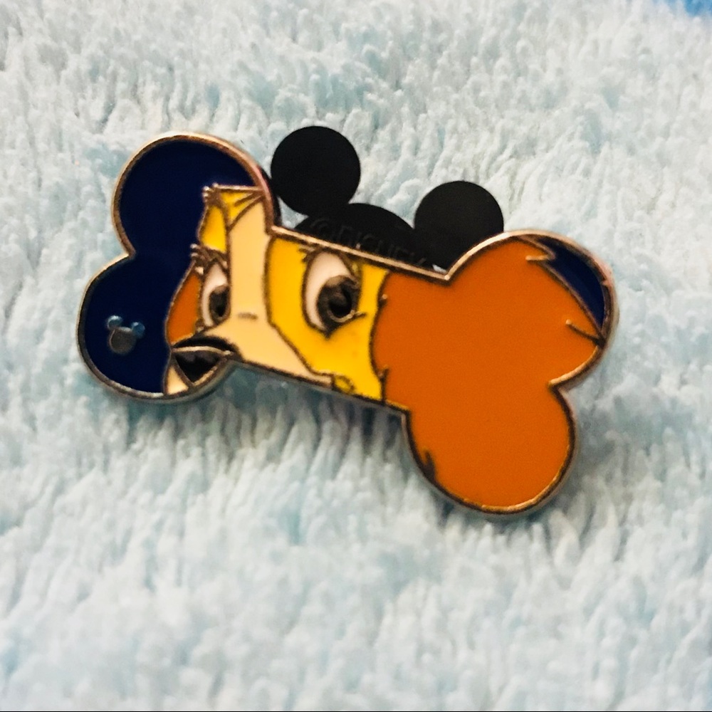 Disney Pixar Lady and the tramp Puppy Dog Bone Character Pin